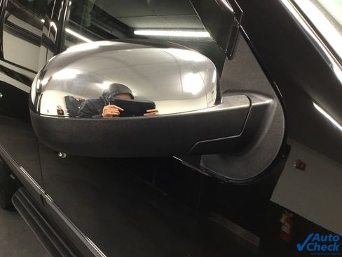 Used 2012 Chevrolet Avalanche LTZ image 16