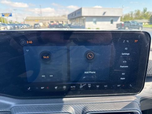 Used 2025 Ford Mustang Premium RWD image 11