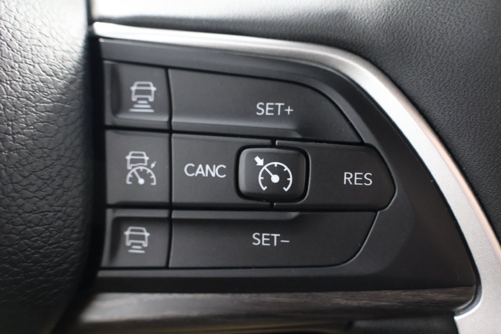 Used 2024 Jeep Grand Cherokee Limited AWD/4WD image 12