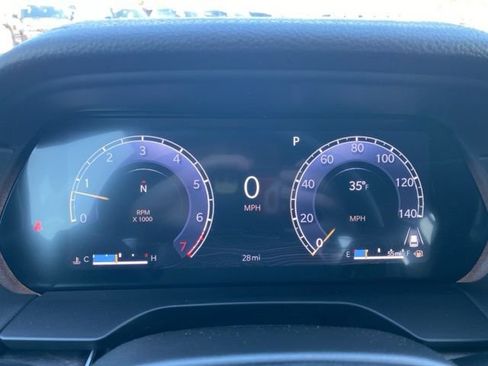 New 2025 Jeep Grand Cherokee Limited image 18