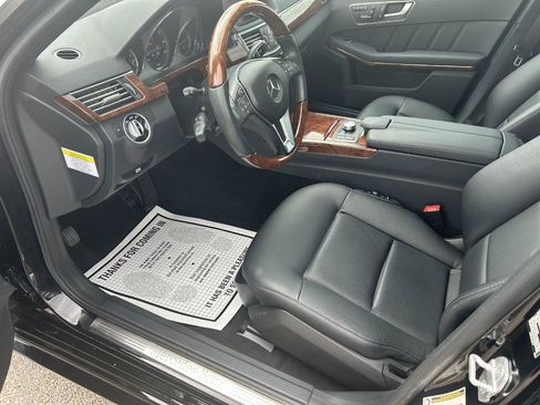 Used 2013 Mercedes-Benz E 350 BlueTEC Sedan image 9