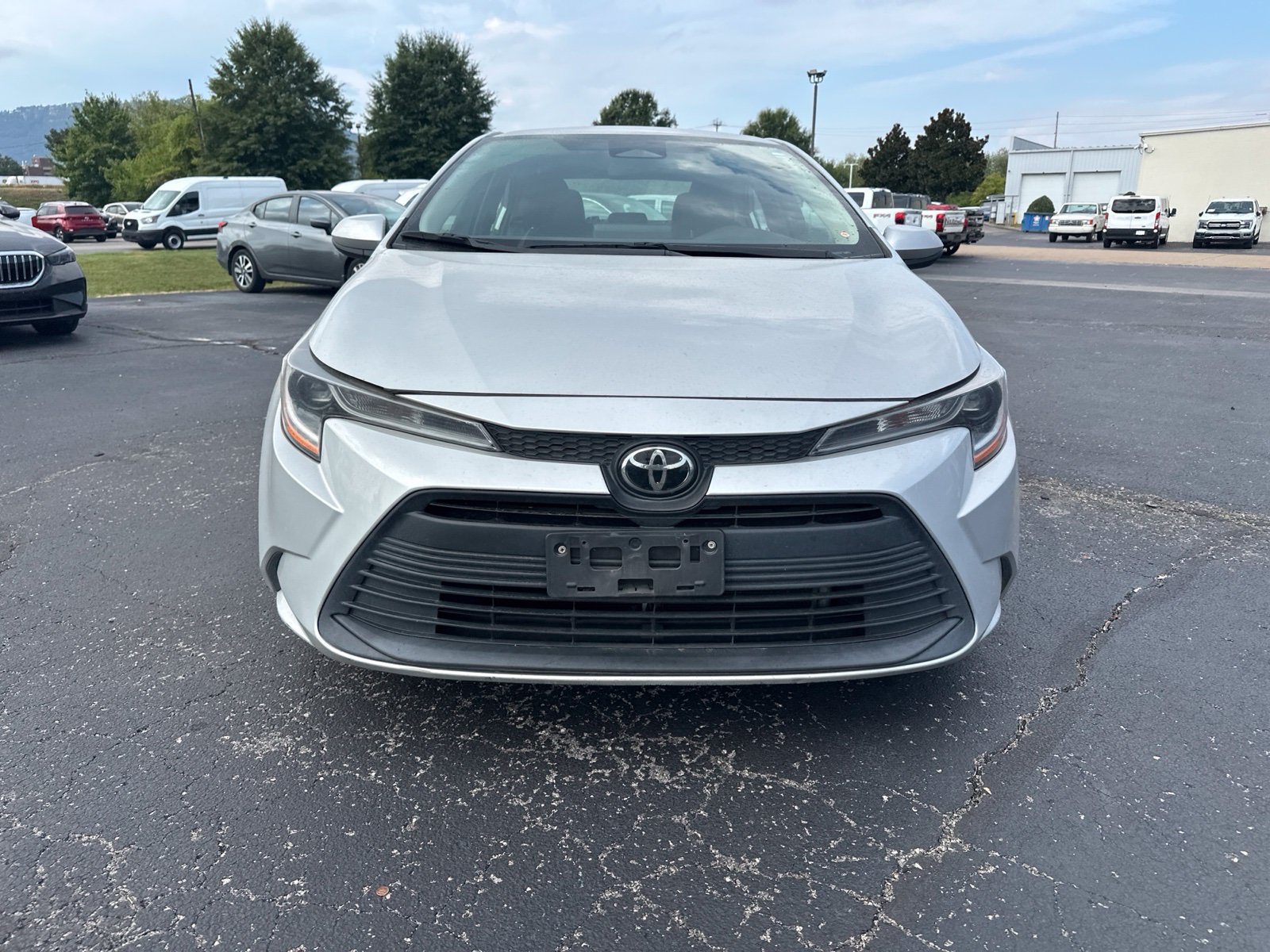 Used 2024 Toyota Corolla LE FWD image 2