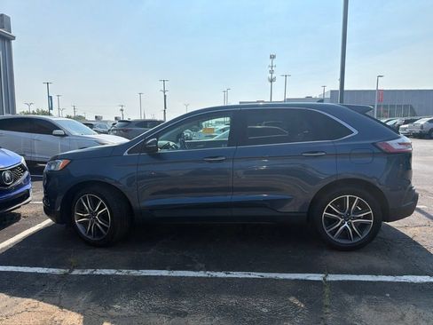 Used 2019 Ford Edge Titanium FWD image 8