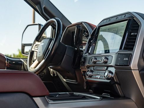Certified 2022 Ford F450 Platinum AWD/4WD image 14