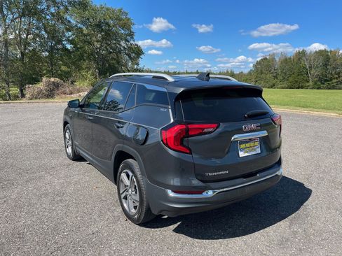 Used 2019 GMC Terrain SLT image 3
