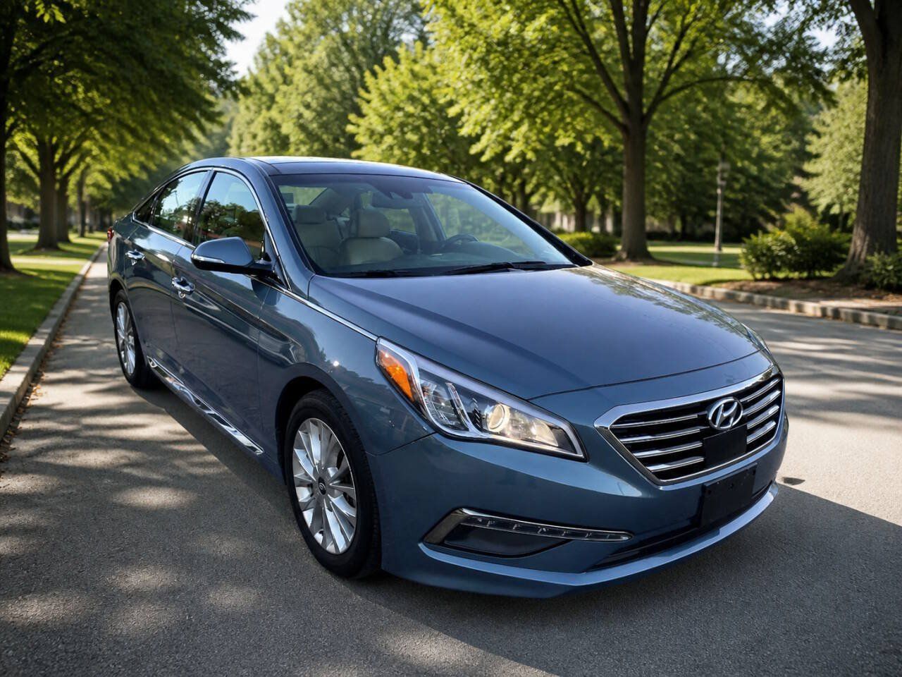 Used 2015 Hyundai Sonata Limited w/ Option Group 06 FWD image 1