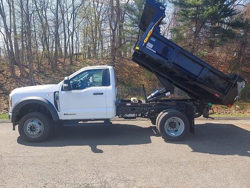 New 2026 Ford F550 4x4 Regular Cab Super Duty image 9