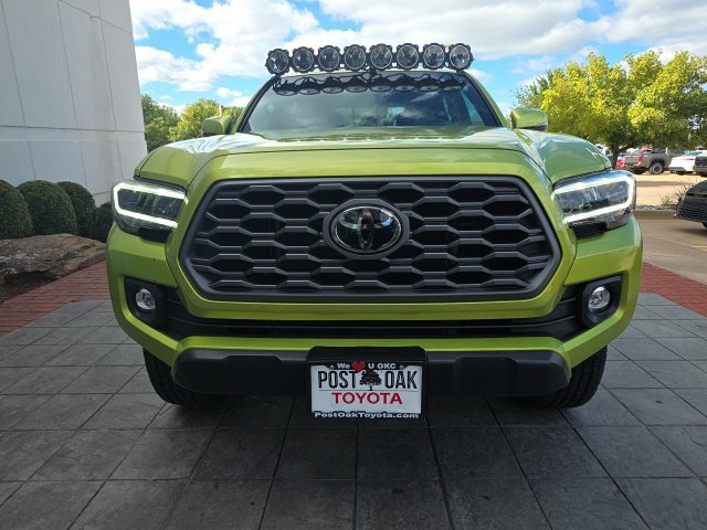 Used 2023 Toyota Tacoma TRD Off-Road AWD/4WD image 13