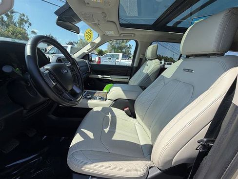 Used 2018 Ford Expedition Platinum AWD/4WD image 26