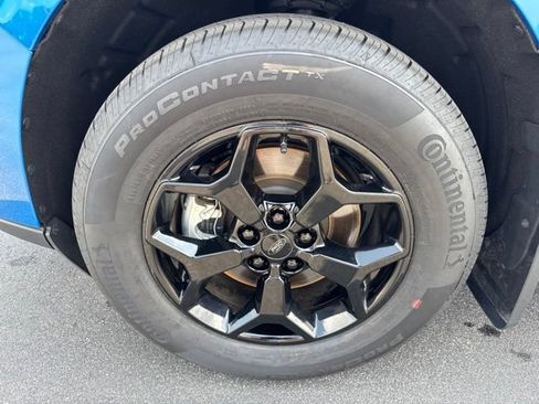Used 2025 Ford Maverick XLT w/ XLT Luxury Package AWD/4WD image 9
