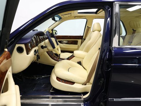 Used 2000 Bentley Arnage Red Label image 12