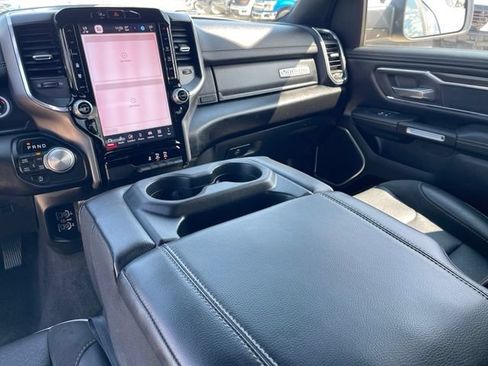 Used 2025 RAM 1500 Laramie AWD/4WD image 19