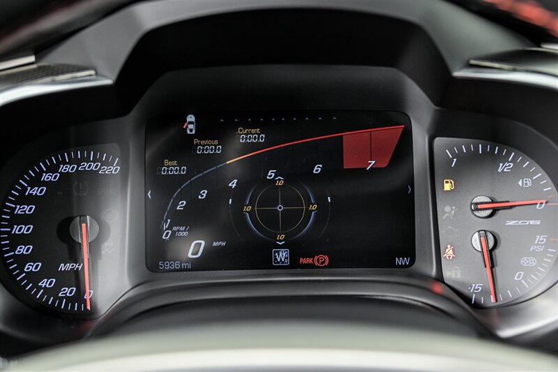 Used 2016 Chevrolet Corvette Z06 w/ 3LZ Preferred Equipment Group RWD image 21