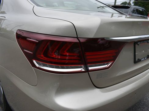 Used 2014 Lexus LS 460 AWD w/ Comfort Package image 38