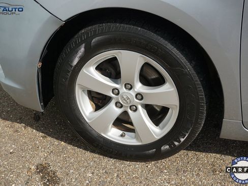 Used 2013 Toyota Sienna LE image 14