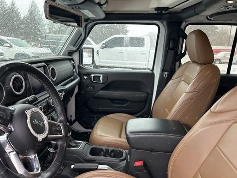 Certified 2020 Jeep Gladiator Overland image 10