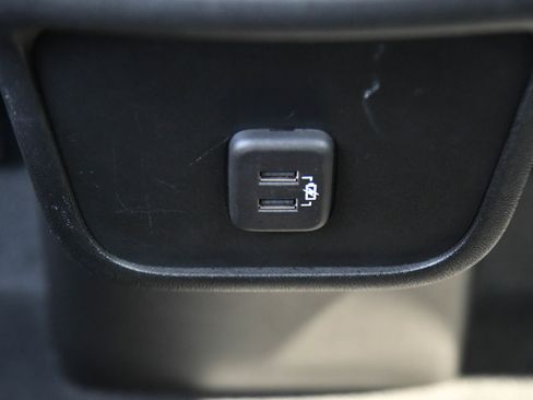 Used 2022 Chevrolet Equinox LT image 35