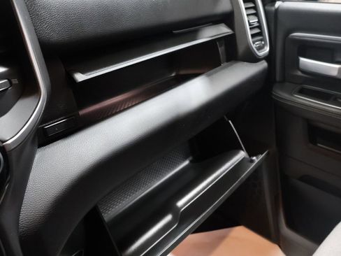 Used 2024 RAM 2500 Big Horn w/ Level 2 Equipment Group image 30