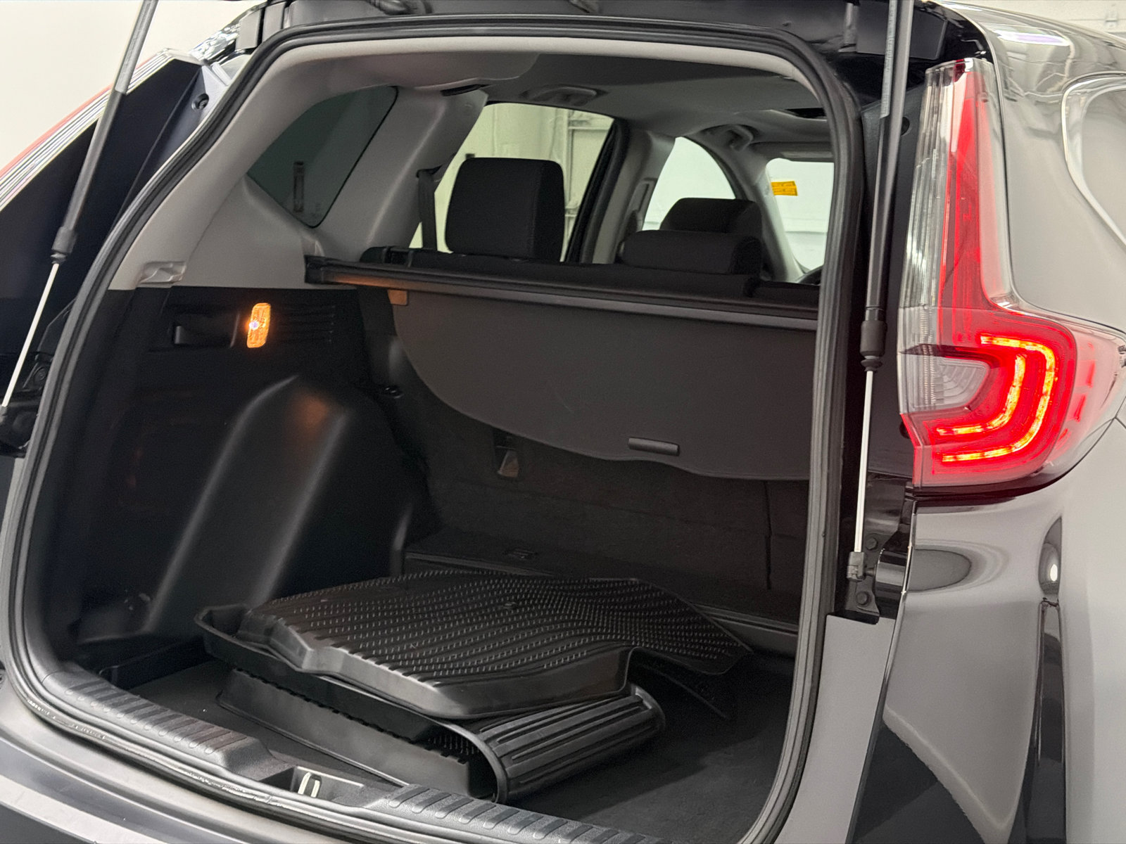 Used 2020 Honda CR-V EX image 8