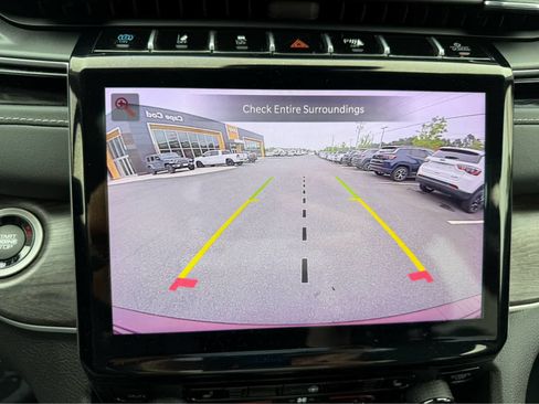 Used 2023 Jeep Grand Cherokee 4WD 4xe image 18