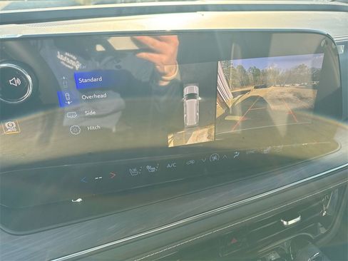 New 2026 Chevrolet Suburban Premier image 28