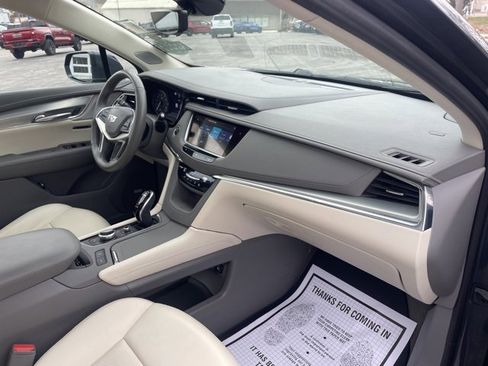 Used 2020 Cadillac XT5 Premium Luxury image 37