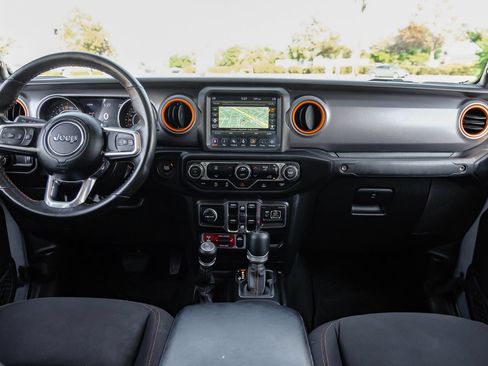 Used 2023 Jeep Gladiator Mojave AWD/4WD image 15