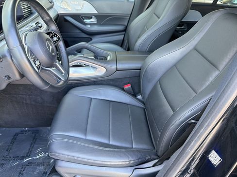 Used 2022 Mercedes-Benz GLE 350 4MATIC w/ Premium Package image 5