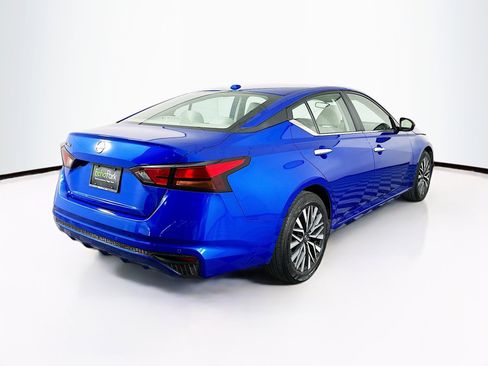 Used 2025 Nissan Altima 2.5 SV image 9