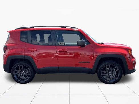 Used 2021 Jeep Renegade Latitude w/ Convenience Group AWD/4WD image 7