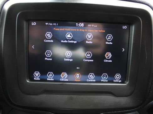 Used 2019 Jeep Renegade Altitude w/ Quick Order Package 2XM AWD/4WD image 12