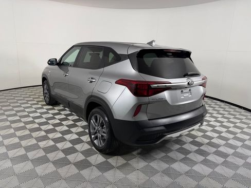 Used 2021 Kia Seltos LX AWD/4WD image 7