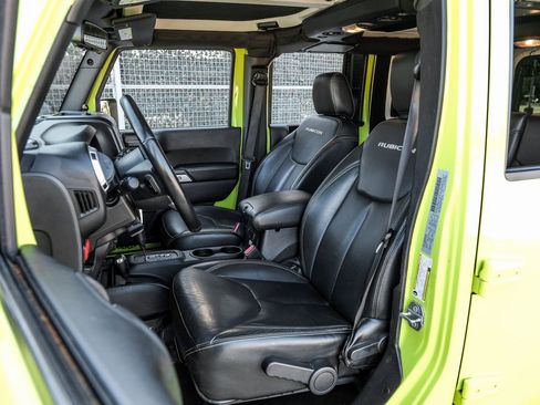 Used 2017 Jeep Wrangler Unlimited Rubicon image 32