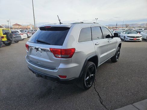 Used 2012 Jeep Grand Cherokee Limited w/ Luxury Group II image 5
