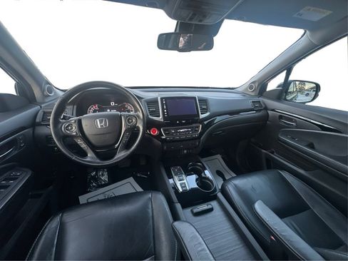 Used 2017 Honda Pilot Touring image 34