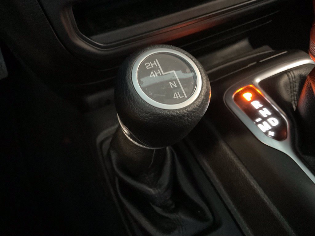 Used 2019 Jeep Wrangler Unlimited Sport S AWD/4WD image 17
