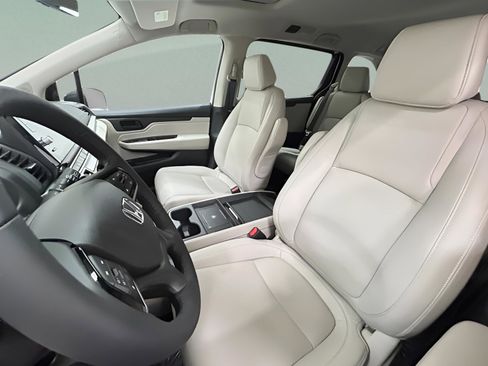 New 2026 Honda Odyssey EX-L image 9