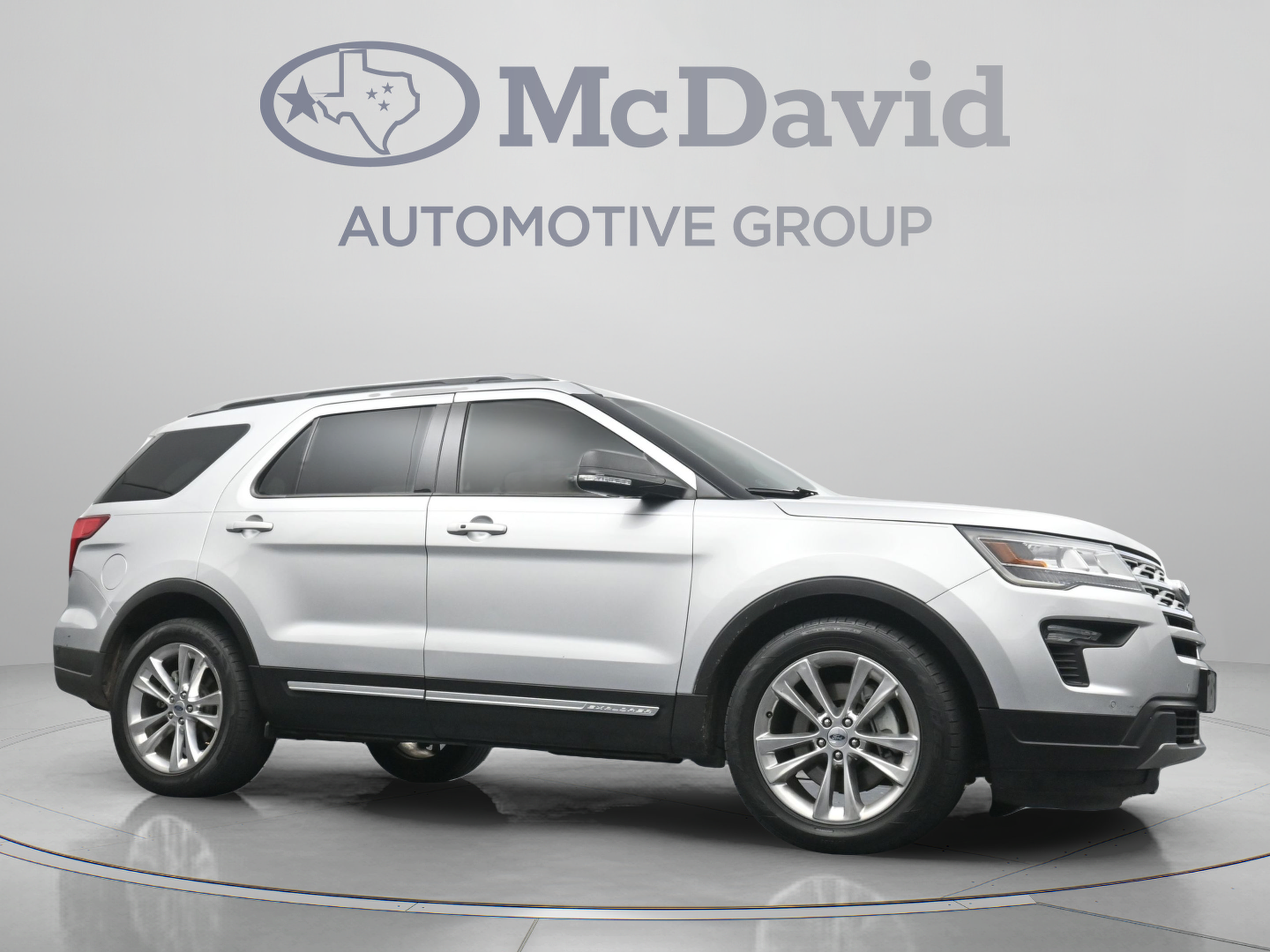 Used 2019 Ford Explorer XLT w/ Equipment Group 202A FWD image 25
