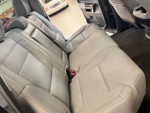 Used 2024 Toyota Tundra Limited image 33