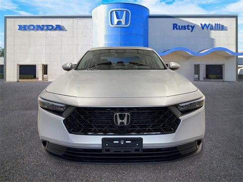 Used 2025 Honda Accord LX image 8