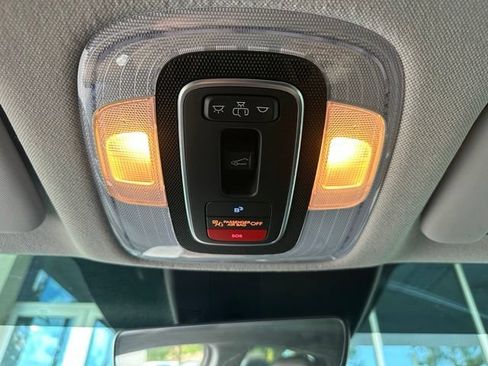 Used 2023 Hyundai Elantra Limited FWD image 30