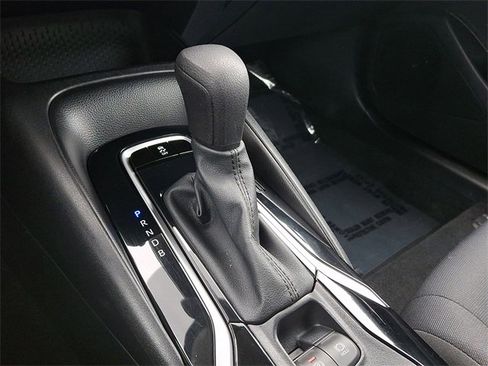 Used 2021 Toyota Corolla LE w/ Carpet Mat Package (TMS) image 15