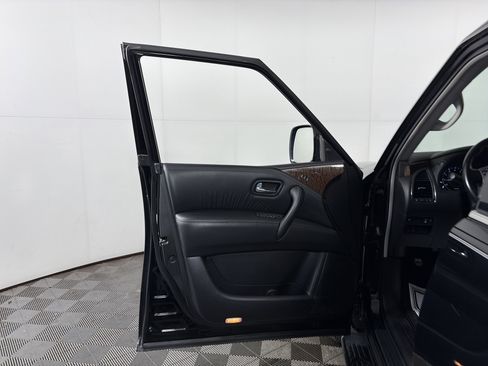 Used 2019 Nissan Armada SL w/ Premium Package image 32