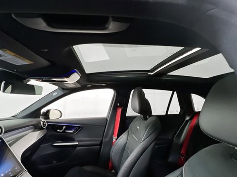 Used 2024 Mercedes-Benz GLC 43 AMG 4MATIC image 22