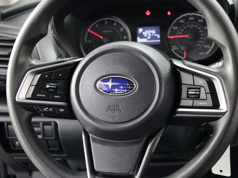 Used 2018 Subaru Crosstrek 2.0i AWD/4WD image 19