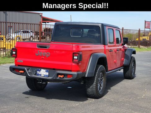 Used 2024 Jeep Gladiator Mojave w/ Safety Group AWD/4WD image 9