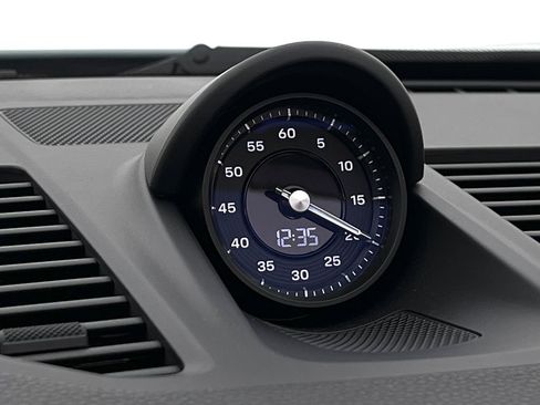 Used 2025 Porsche 911 Carrera image 23