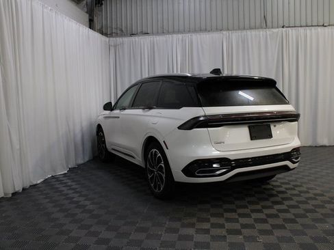 New 2026 Lincoln Nautilus Reserve image 45