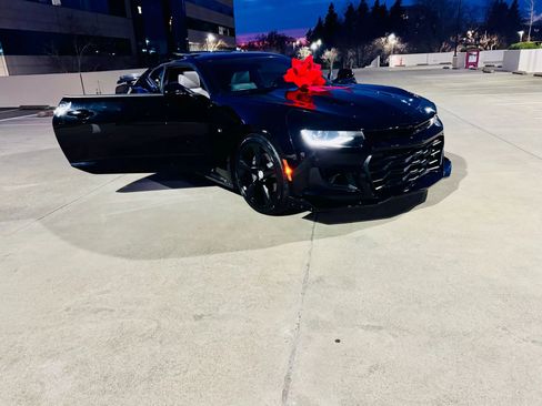 Used 2017 Chevrolet Camaro SS image 51