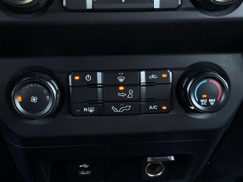 Used 2019 Ford F150 XL w/ Equipment Group 101A Mid AWD/4WD image 43